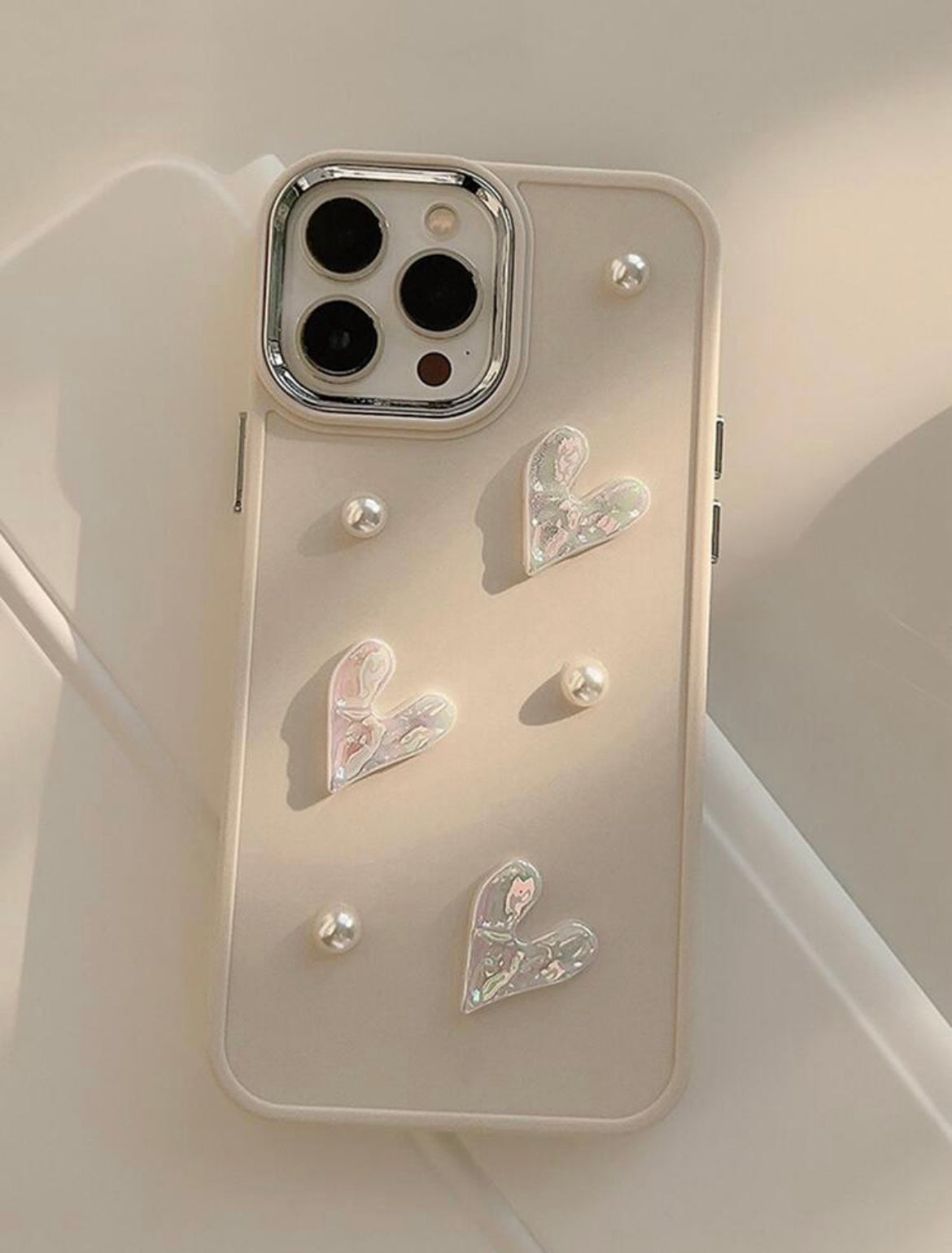 pearly heart decor phone case (white)