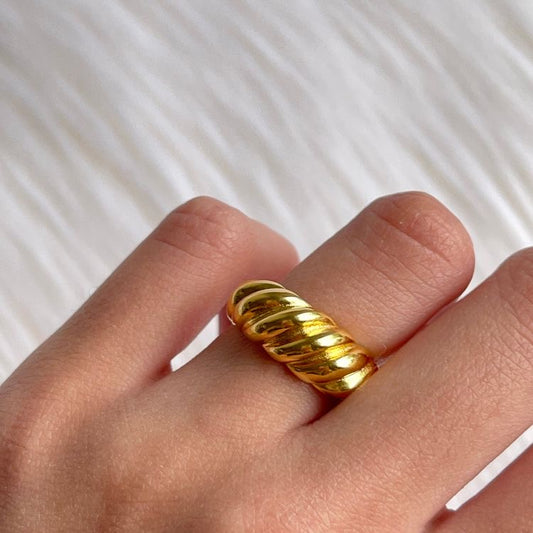 Gold Croissant Ring