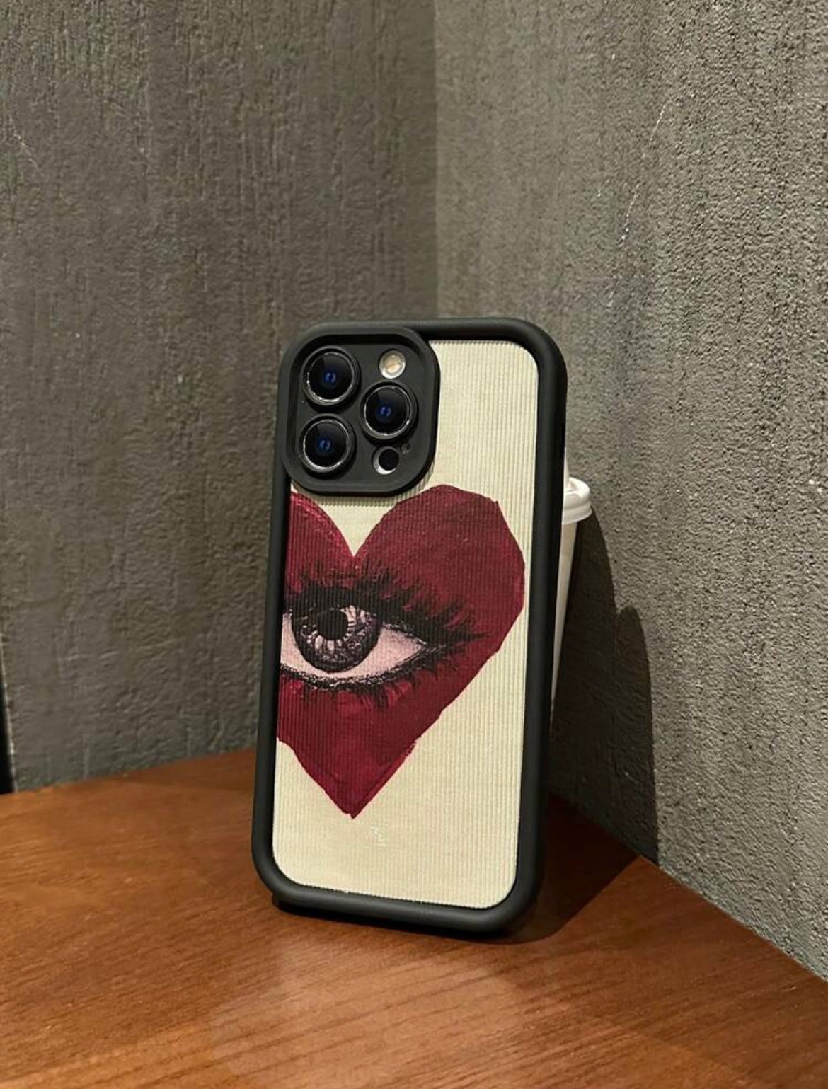 heart eye phone case