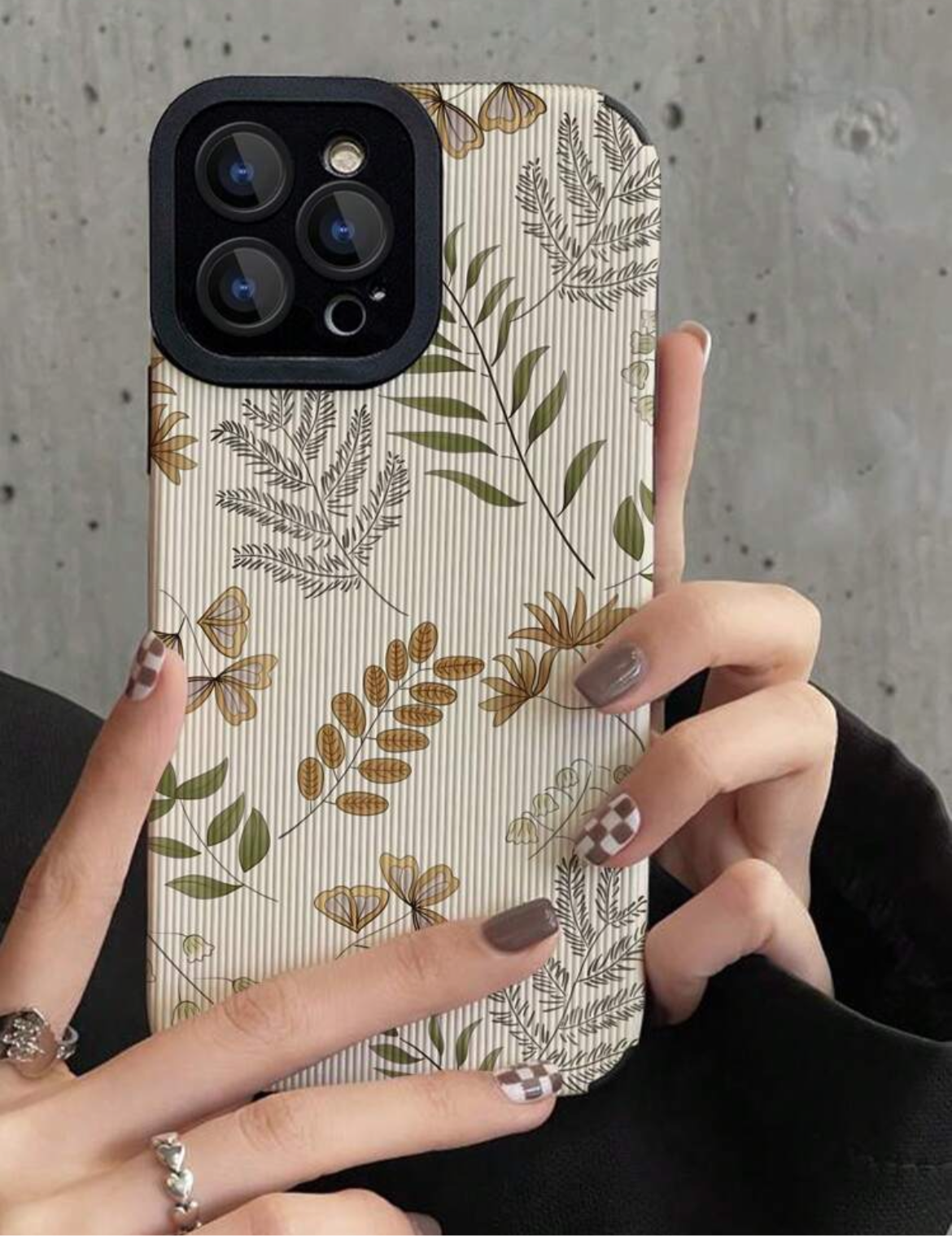 Leafy phone case