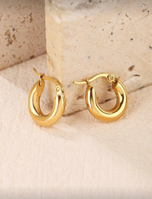Gold core hoops
