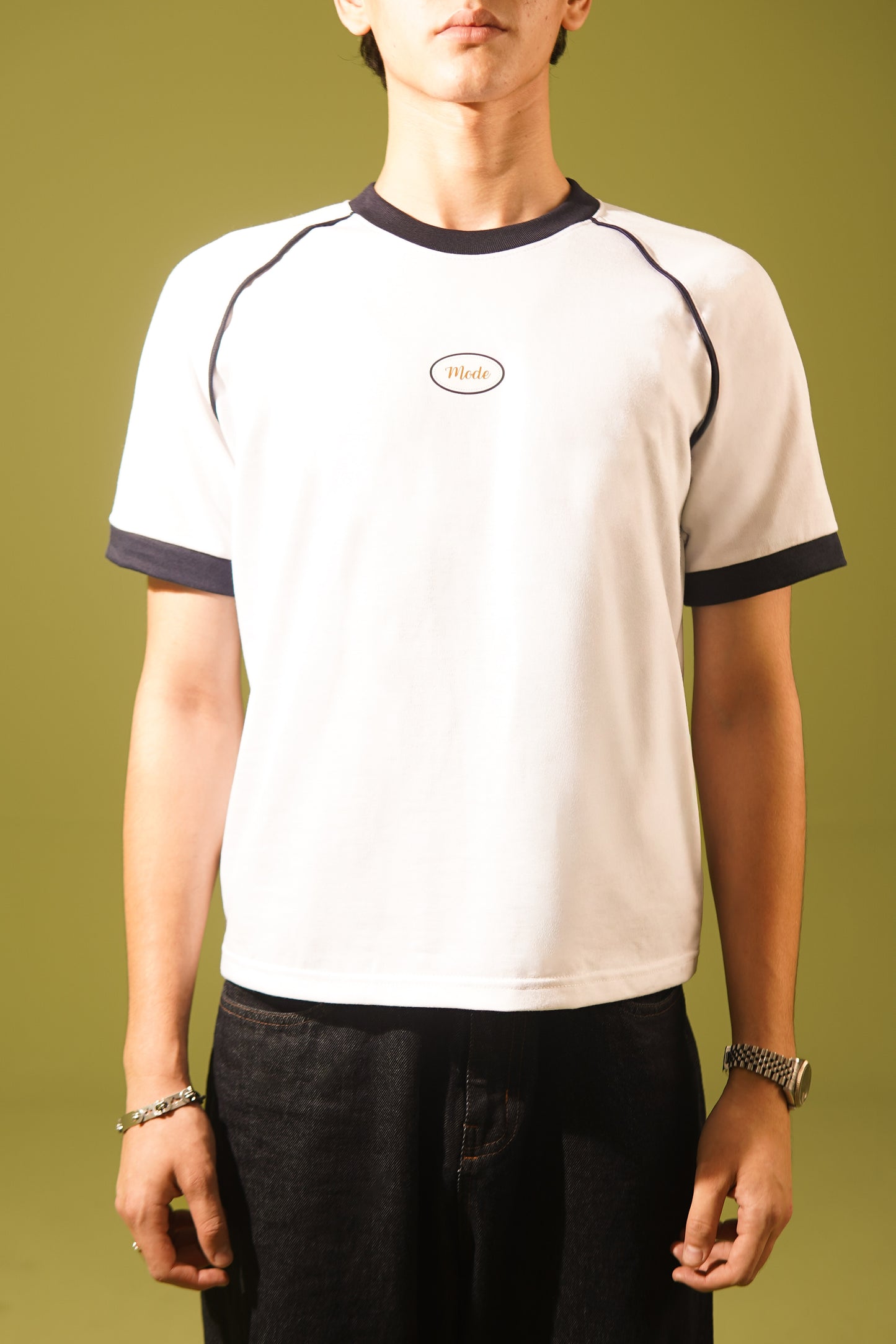White raglan piping shirt