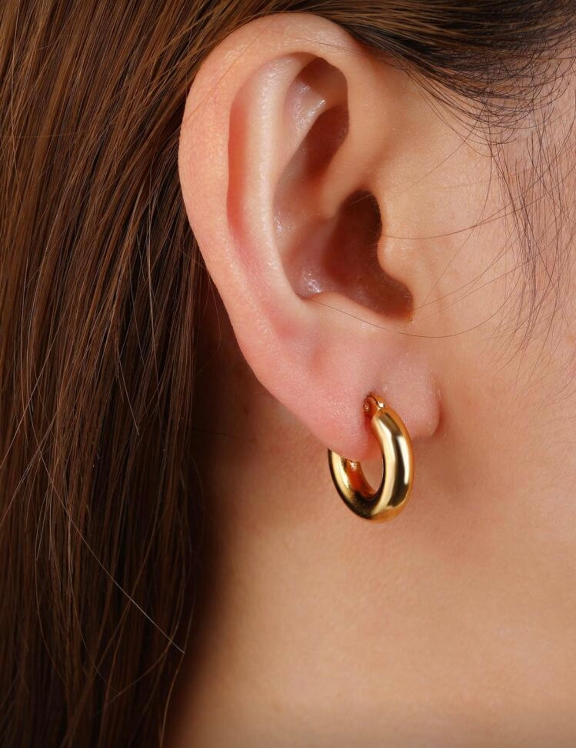 Gold core hoops