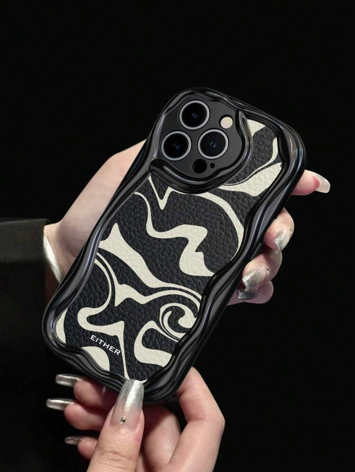 swirl pattern wavy phone case