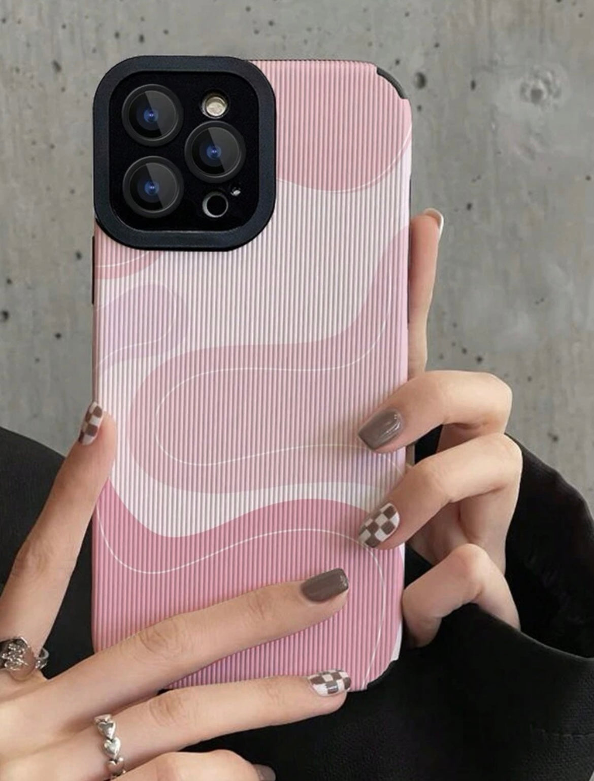 pink abstract pattern phone case